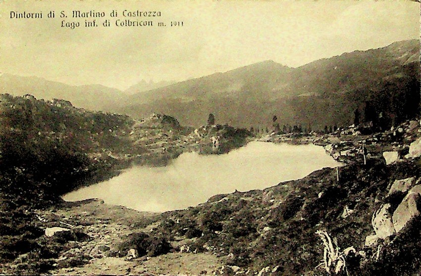 Dintorni di S. Martino di Castrozza: lago inf. di Colbricon.