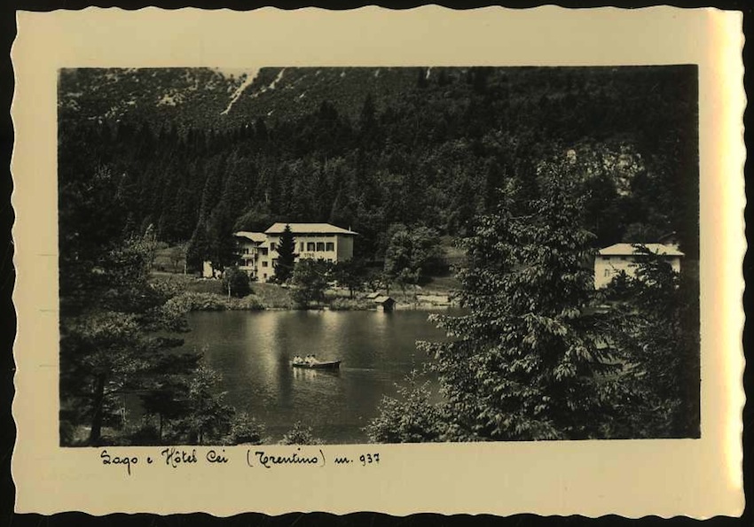 Lago e Hôtel Cei (Trentino) m. 937.